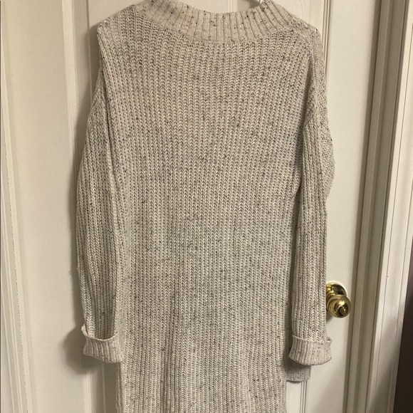 Elon | Textured Knit Long Sleeve Sweater. - Picture 3 of 4